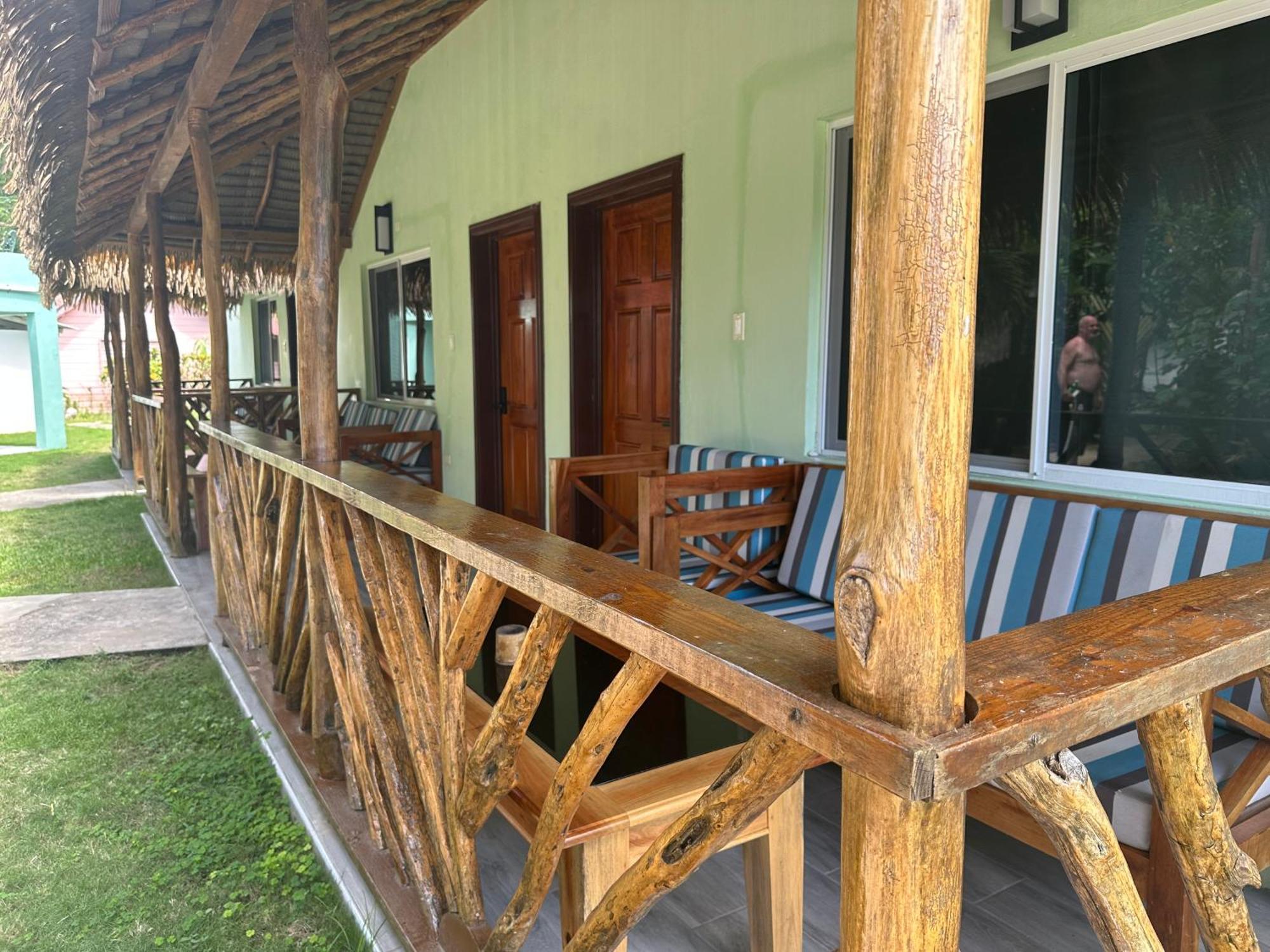 Yoga Dreams Negril Hotel Exterior photo